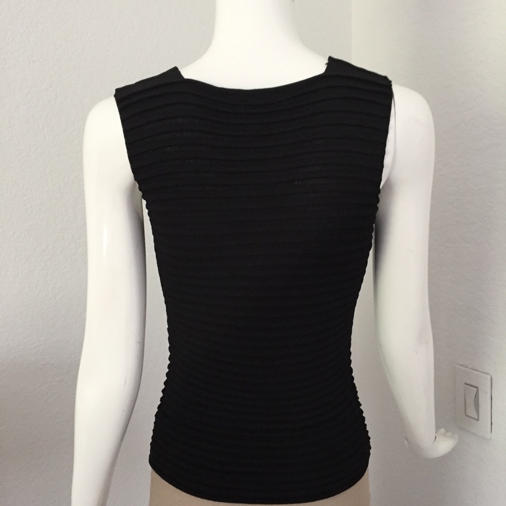 Amani collection black pleated v neck sweater - Picture 5 of 9